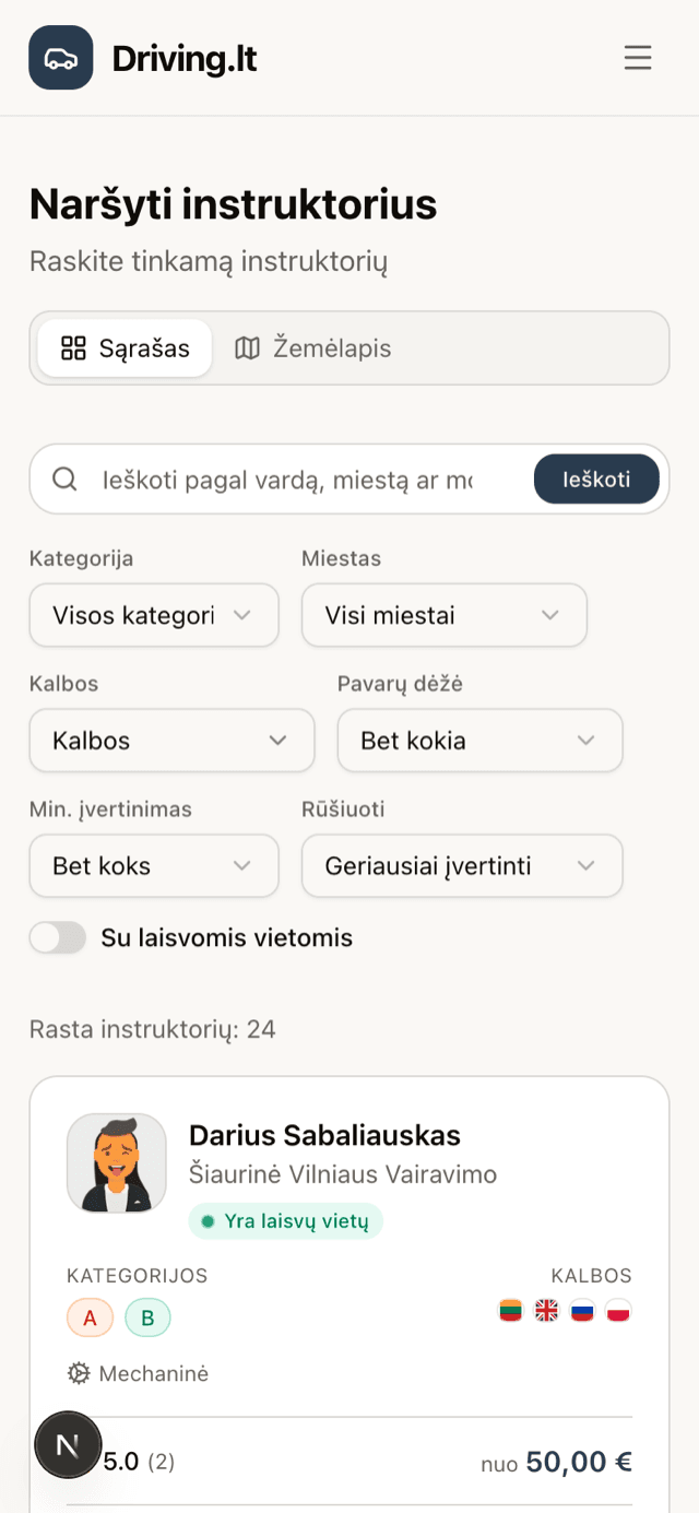 Driving.lt atidaryta per visą ekraną kaip įdiegta programėlė — instruktorių sąrašas